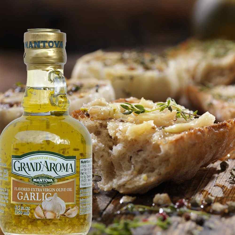 Mantova Grand’Aroma Garlic Extra Virgin Olive Oil, 8.5 oz.