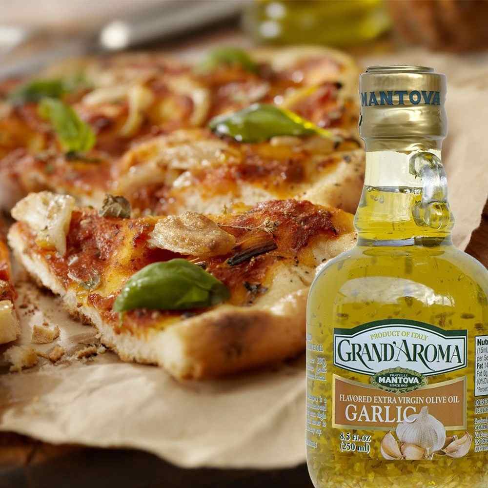 Mantova Grand’Aroma Garlic Extra Virgin Olive Oil, 8.5 oz.