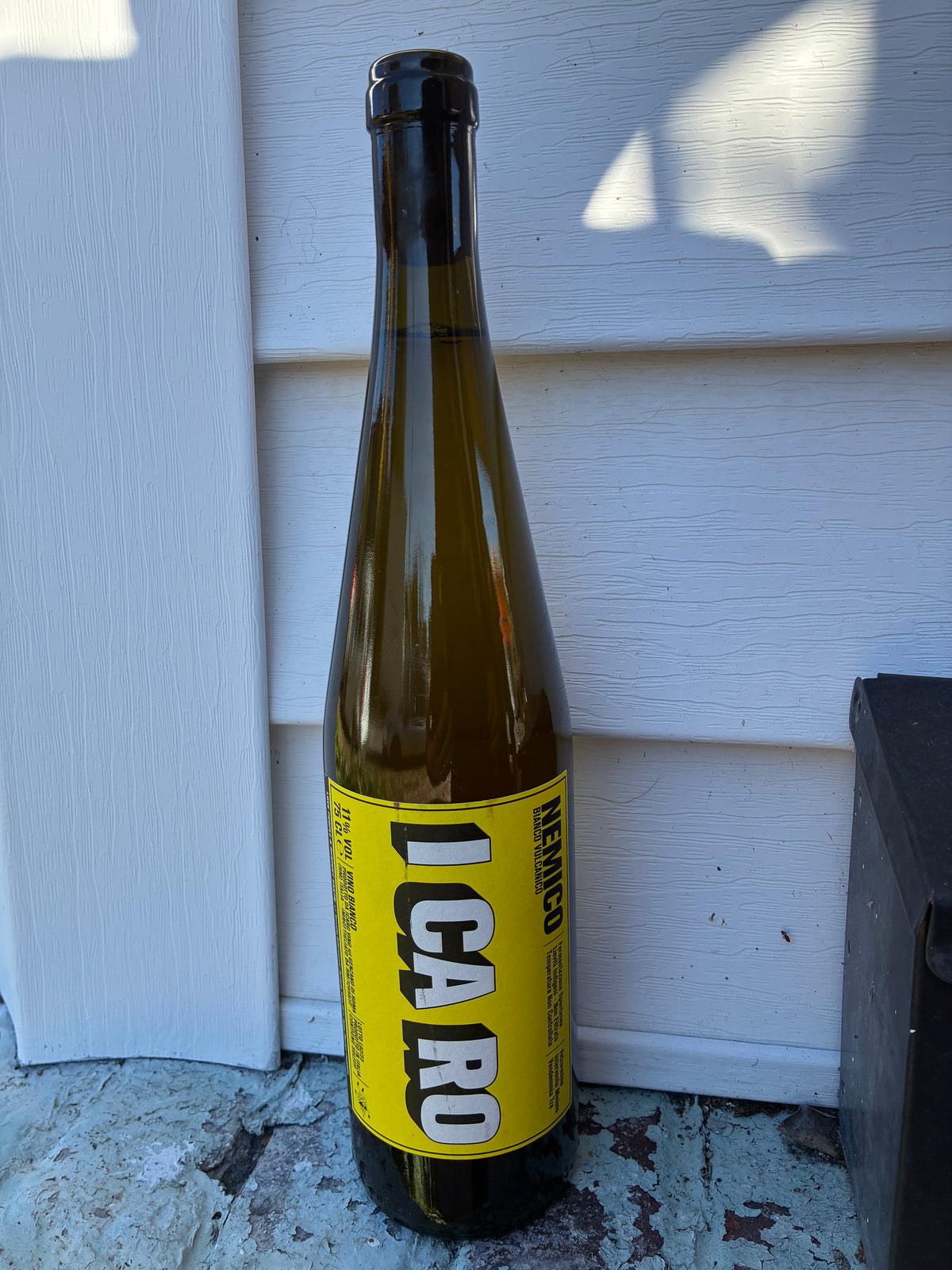 Icaro white wine